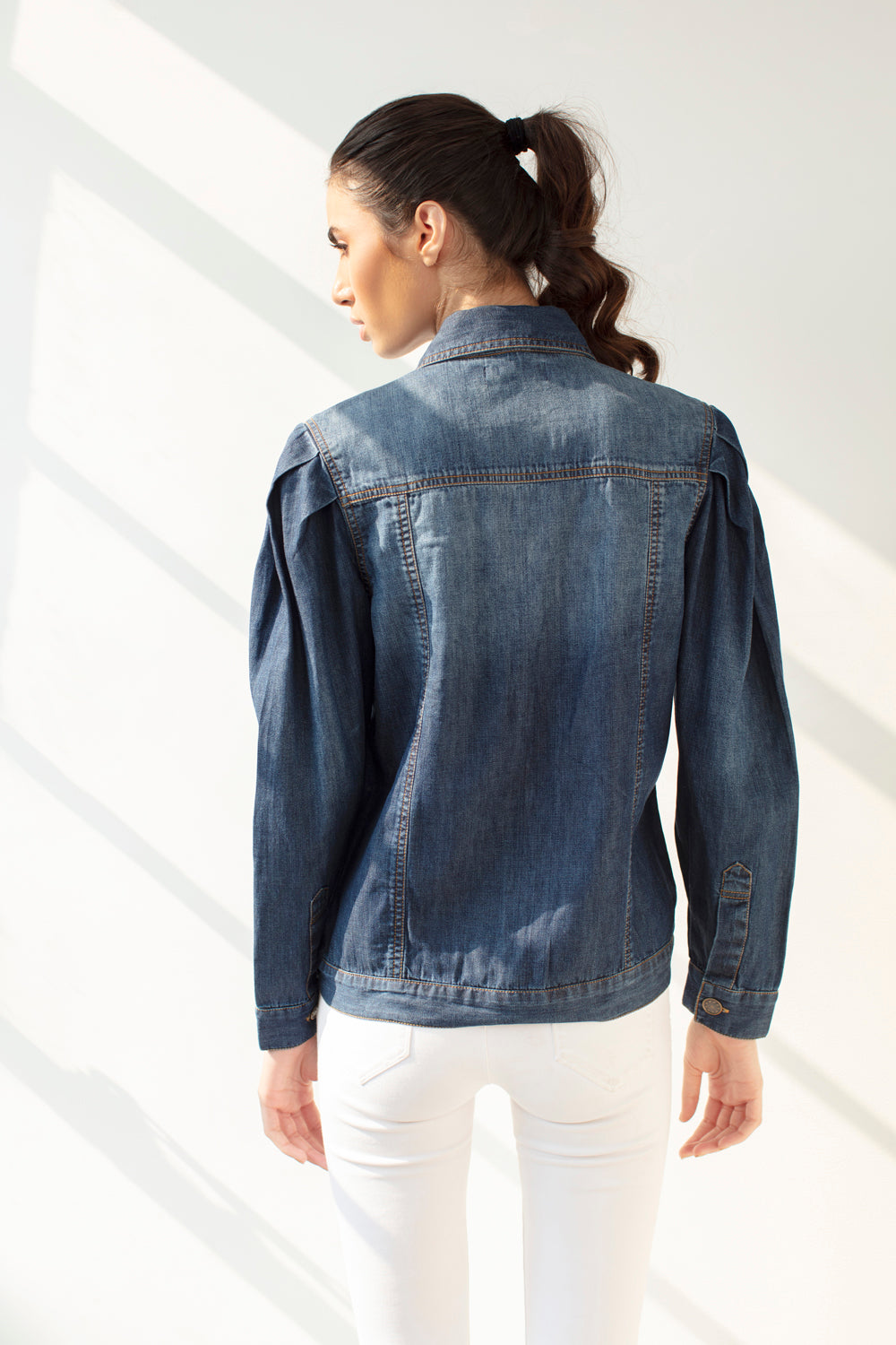 Puff Sleeve Denim Jacket - Light Wash Jean Jacket | Dry run, Denim jacket,  Jackets